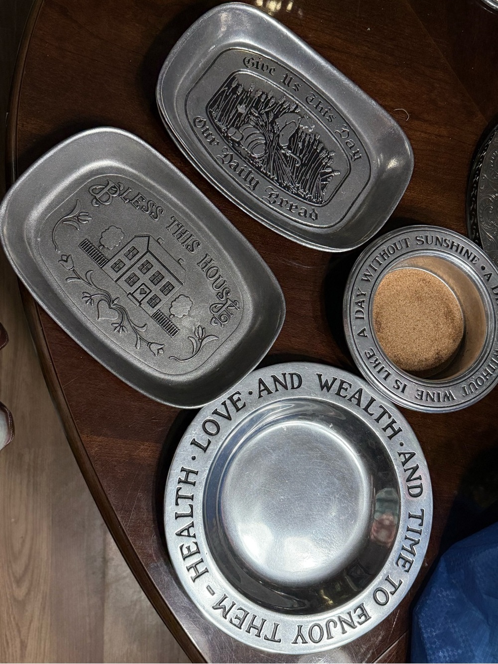 Wilton Silver Tone 5 Piece Set -